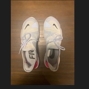 Nike women Free Run 5.0 Road Running Shoes